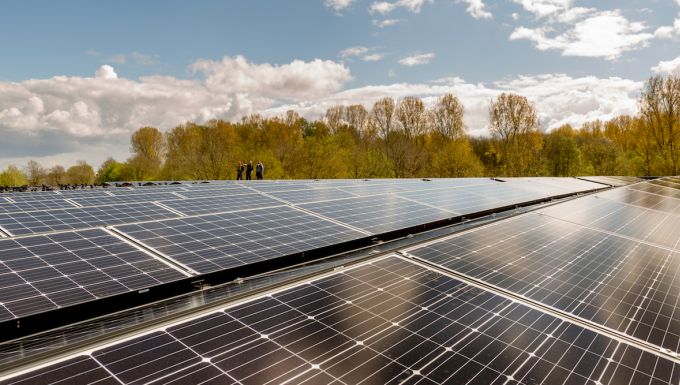 zonnepanelen op een rij