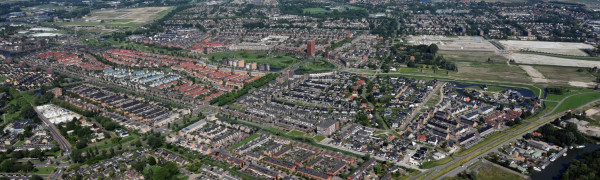 Luchtfoto van Hendrik-Ido-Ambacht