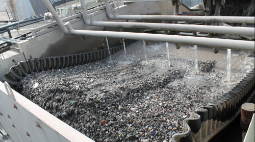 foto van de afbeelding bodemaswasinstallatie