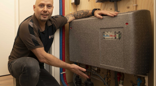 beheerder van HVC bij warmte unit