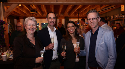 Op de foto; Annemarieke Nagel, Martin de Jong, Tanja de Jonge, Marco van Soerland