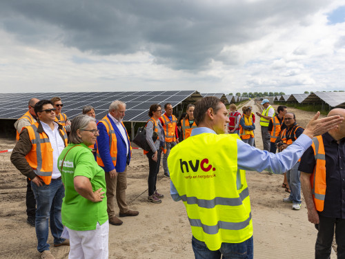 Rondleiding op zonnepark van HVC