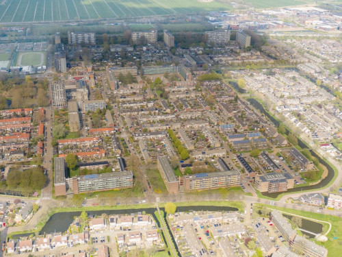 Luchtfoto van de wijk Vogelbuurt in Sliedrecht