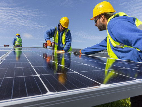 monteren zonnepanelen