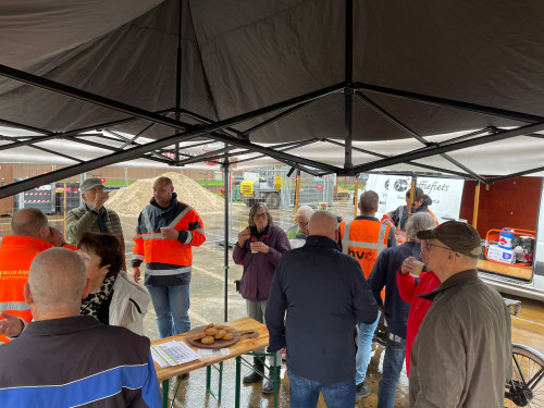 Bewoners Constantijn Huygenslaan op bezoek bij HVC