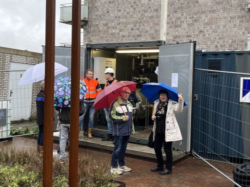 Bewoners Constantijn Huygenslaan op bezoek bij HVC