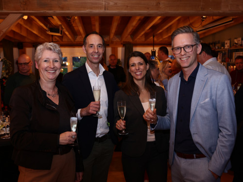 Op de foto; Annemarieke Nagel, Martin de Jong, Tanja de Jonge, Marco van Soerland