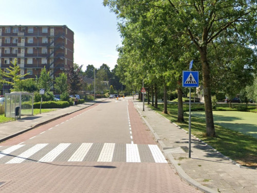 Foto van de locatie in de Pompe van Meerdervoortsingel in Hendrik-Ido-Ambacht waar de werkzaamheden uitgevoerd worden.