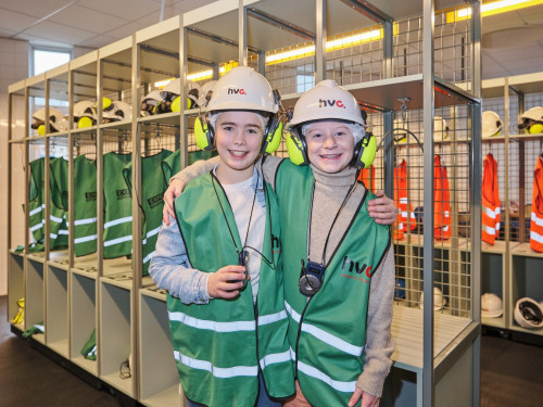 twee meisjes gearmd