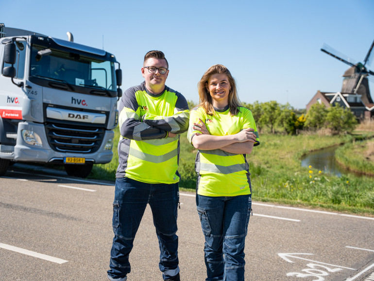 Chauffeurs in Waterland voor hun wagen